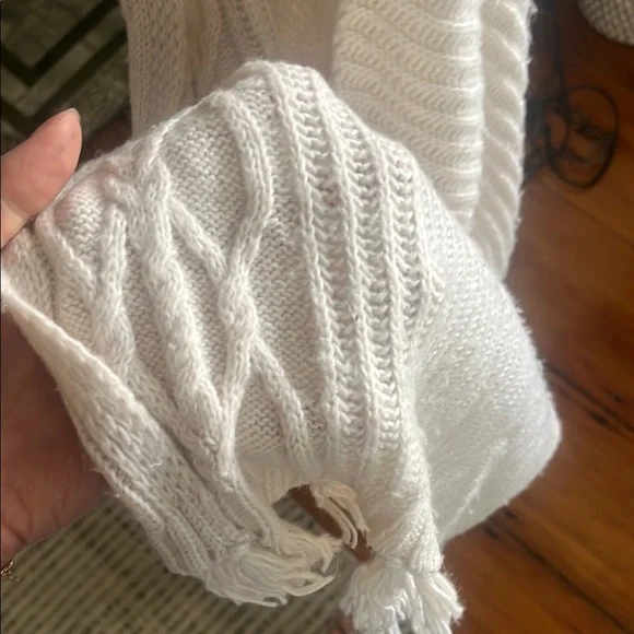 American Eagle Outfitters Cream Textured Cardigan - Picture 4 of 5